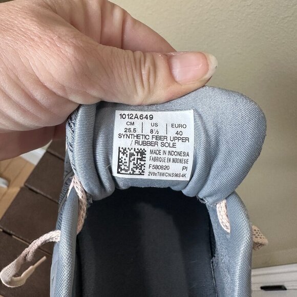 ASICS Gel Kayano 27 Size 8.5 Running Athletic Shoes Grey with Pink - Picture 10 of 11